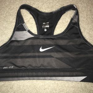 Nike sports bra small